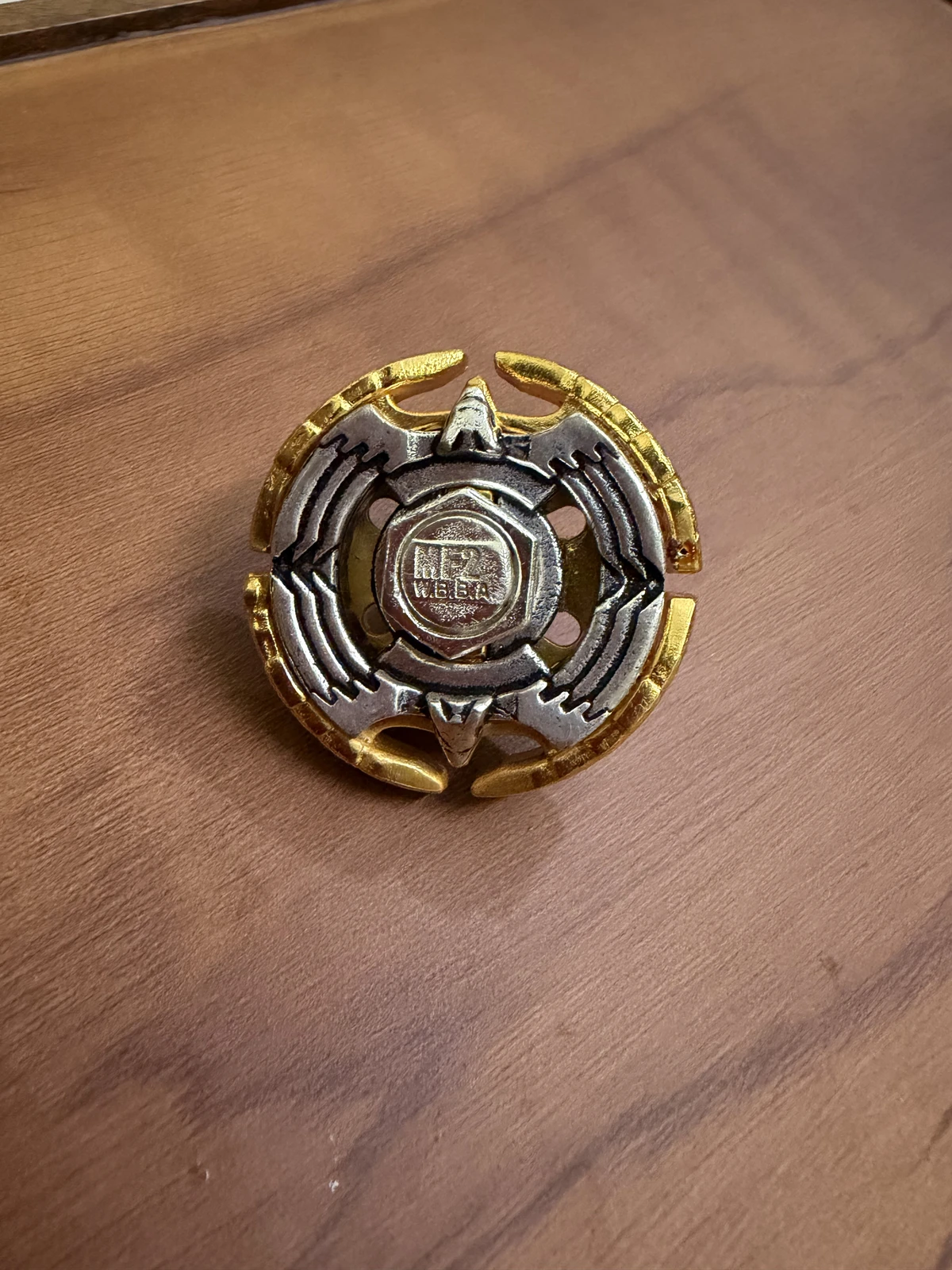full metal beyblade earth eagle - 1 full metal beyblade earth eagle - top view