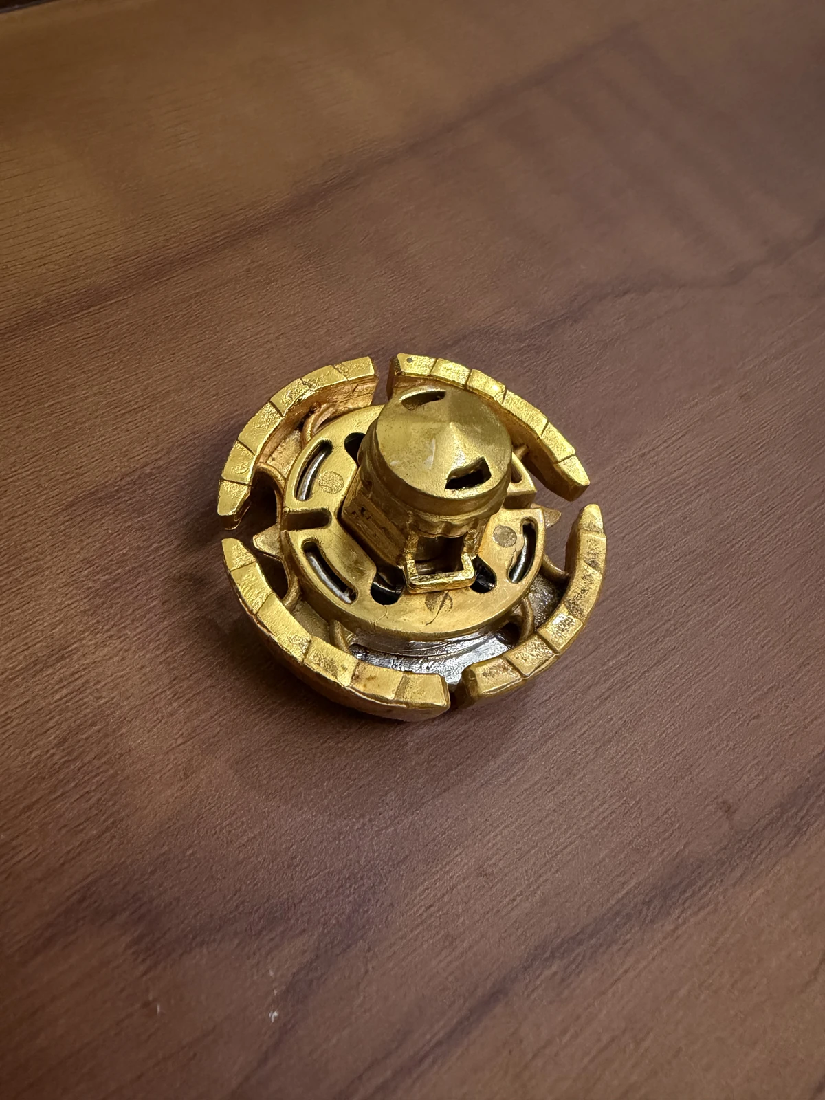 full metal beyblade earth eagle - 2 full metal beyblade earth eagle - bottom view