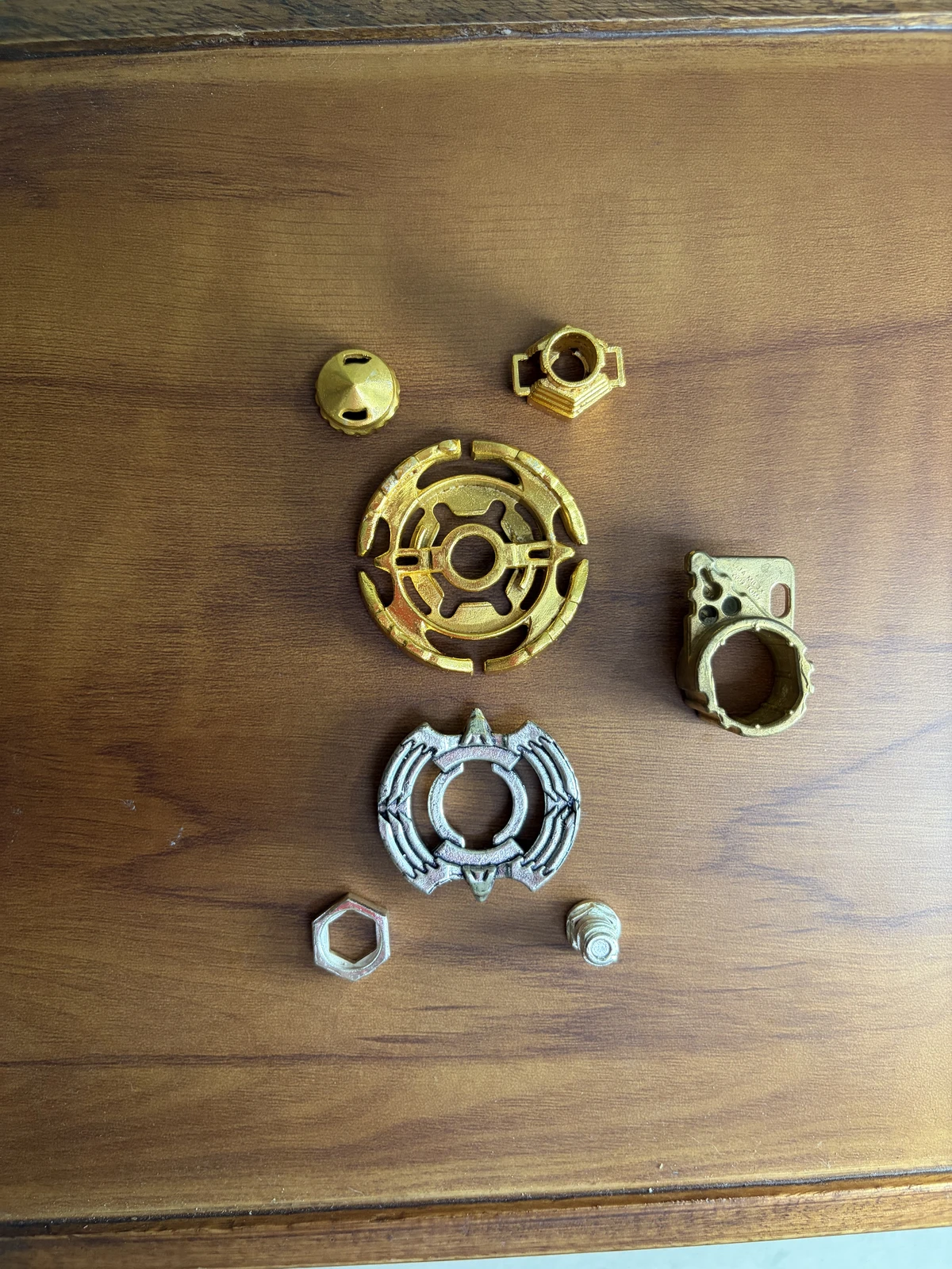 full metal beyblade earth eagle - 4 full metal beyblade earth eagle - disassembled view